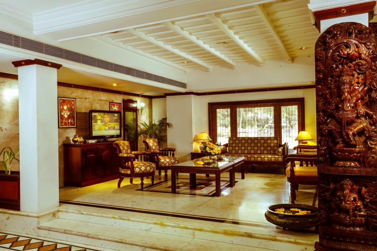 Krishna Inn Guruvayur Ngoại thất bức ảnh
