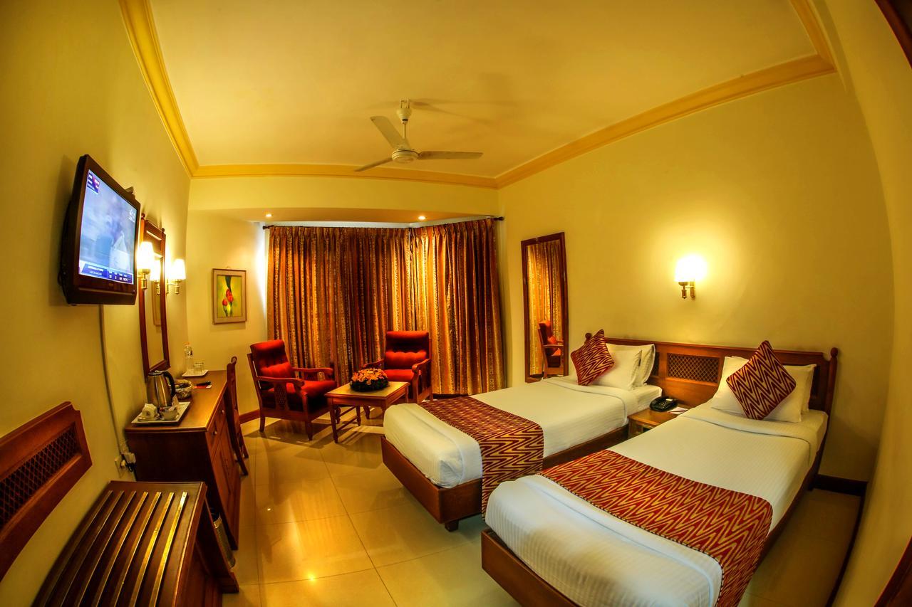 Krishna Inn Guruvayur Ngoại thất bức ảnh